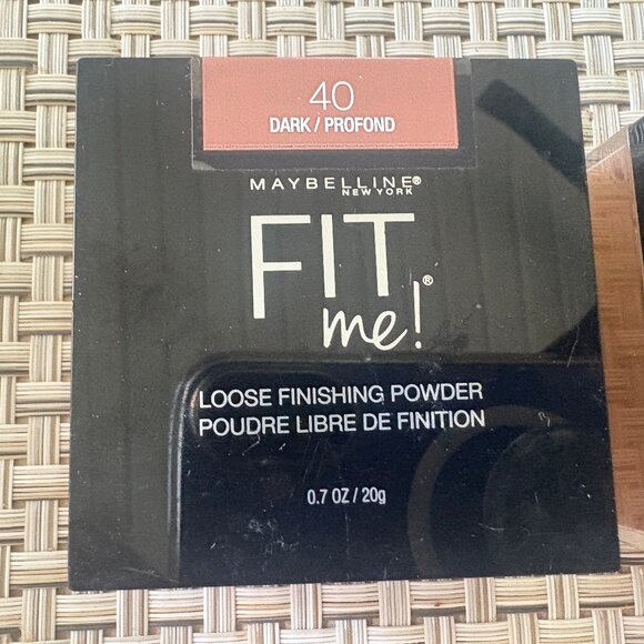 2 Maybelline DARK #40 Fit Me Loose Finishing Powder Foundation NEW SEALED - Picture 2 of 3